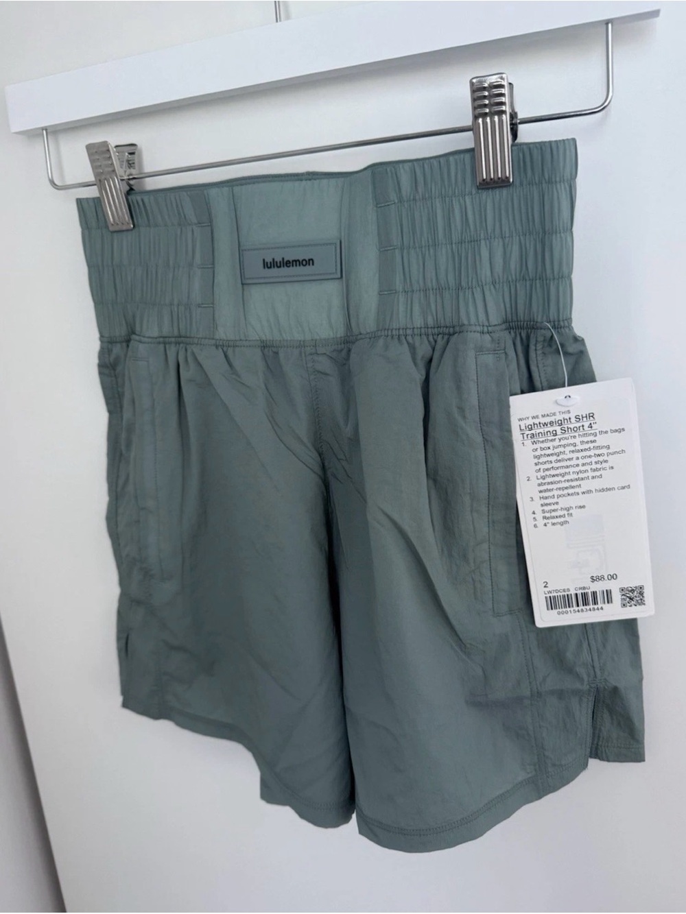 Lululemon Women’s NWT Lightweight SHR Training Short 4” Size 2 Crater Blue